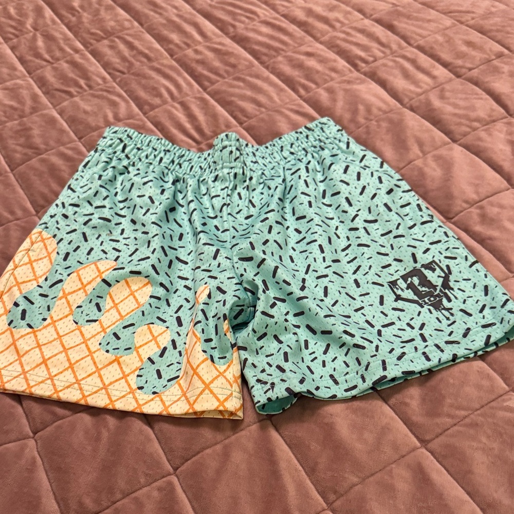 Kids Fun Patterned Shorts - Green and Orange